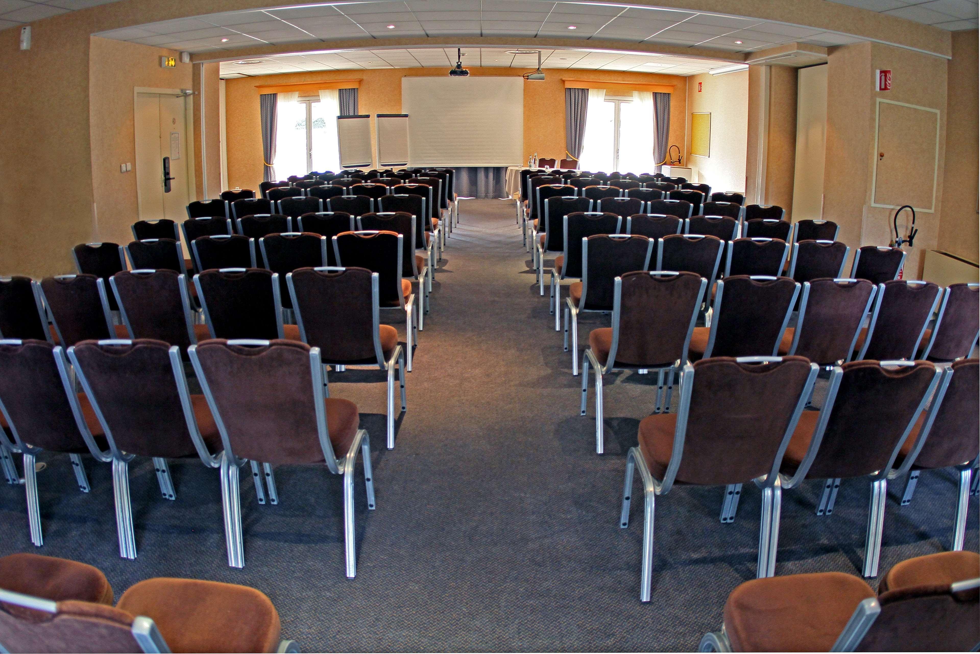 Best Western Marseille Aeroport Vitrolles  Facilities photo